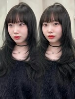 ベレーザ 渋谷(BELEZA)&nbsp;12898艶髪アッシュブラックグレージュ韓国風巻きレイヤーカット