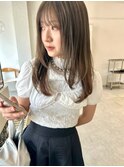 顔回りレイヤー小顔セミロング×透け感パールベージュ艶カラー