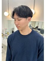 ソーンズ ヨイク(thorns YOIKU)&nbsp;中性的な雰囲気センターパートスタイル