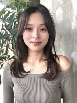 ロビー 表参道(ROBBY) ミディアムレイヤーカット/20代30代40代/顔周りカットワンカール