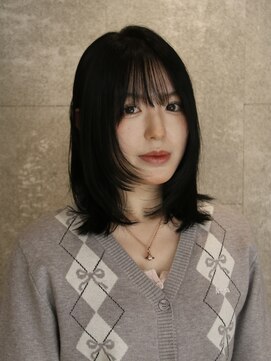 ピークアブー 原宿ハラカド(PEEK-A-BOO) シースルー顔周りフェイスレイヤー、ハッシュカット、重めバング