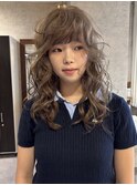 レイヤーカット/ウルフカット/くびれヘア/夏のヘアアレンジ