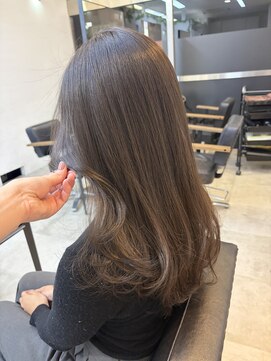 アルメリア 池袋(Arumeria) グレージュラベンダーグレージュ透明感レイヤーカット韓国風