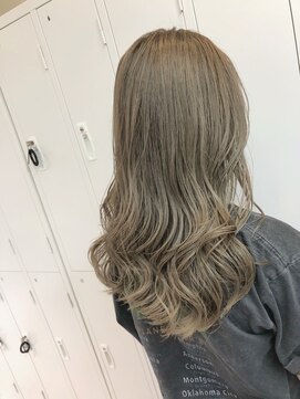 ルッソリベラ 池袋(Lusso libera) シャンパンベージュ[30代/40代/50代]