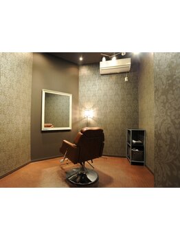 大人女子にピッタリの落ち着いた空間◎仕事帰りにも通いやすい◎日頃の疲れも癒せる♪