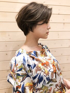 ヘアーアンドシューズ タイプエービー(HAIR&SHOES Type AB) "Type ABスタイル"大人トレンドショート【川崎】