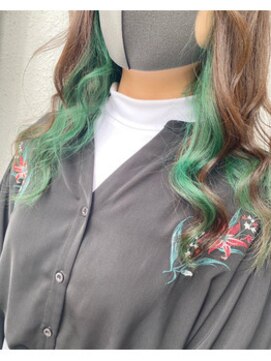 カプア 仙台駅前店(Kapua) インナーカラー/オーロラグリーン/ヨシンモリ/１０代20代人気◎