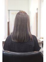 チャーム(CHARM)&nbsp;レディースのセミロングスタイル