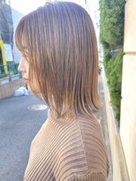 ミィ 表参道(mee.)&nbsp;【mee.】ヤジマ マロベージュぱっつんボブ