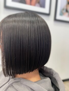 フレンズ 平岡店(friend's) 【札幌平岡 学生カット 切りっぱなしボブ 藤谷依奈】