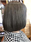 インナーカラーのように見える白髪染めボブ