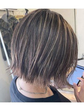 ヘアーデザイニング アルドール デザインハイライトボブ