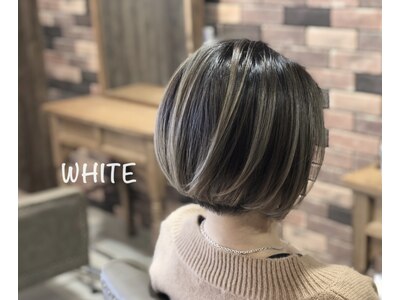 ホワイト 伊勢崎(WHITE)