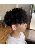 ツイストスパイラルパーマ/前下りマッシュ/刈り上げ