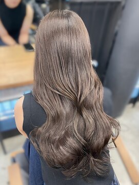 アリュウル 表参道(ALLURE) 赤み消し！明るめグレージュカラー×韓国レイヤーカット◯伊藤