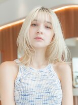 10代20代／大人かわいい/ハイトーンカラー／顔まわりレイヤー