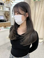 ロマーリ(LOMARLIE)&nbsp;韓国ヘア ロングレイヤースタイル