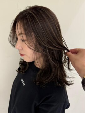 リティー バイ ジルブラン(Lity by JILBLAN) レイヤーカット/ハイライトカラー/イルミナカラー[鹿児島中央駅]