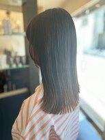 ローレン(LOREM)&nbsp;くすみブラウン/似合わせ/小顔レイヤー/抜け感/上品セミディ