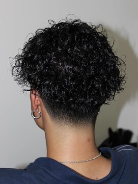 ウエストバーバーショップ(WEST BARBER SHOP) カーリースタイル