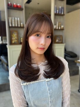 ザ シー 橋本(The C) 小顔に合わせカットフェミニンロングレイヤーメルティーカラー