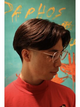 ザデイトウキョウ 表参道 青山(THE DAY TOKYO) MEN'S HAIR/テーパーフェード/刈り上げセンターパート/表参道駅