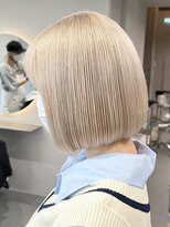 ソル ジングウマエ(SOL JINGUMAE) 表参道ハイトーンカラーショートヘアボブブロンドペールカラー