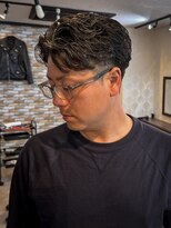 グラッドマンズカットクラブ 立川(GLADMAN'S CUT CLUB) フェザーパーマセンターパートショート立川メンズ