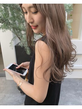 シキ 渋谷(siki) ロングのベージュ