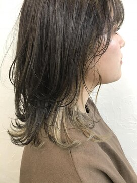 シーク(seek) 【seek菜月】blondインナーカラーwolf【長野 松本】