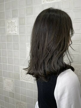 ヘンリエッタ 吉祥寺(Henrietta) オリーブアッシュミディ―