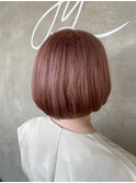 ピンクベージュ×ボブ