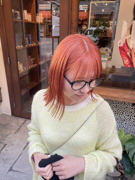 ヒカリス 中崎店(HIKARIS) サーモンピンク／ピンクオレンジ