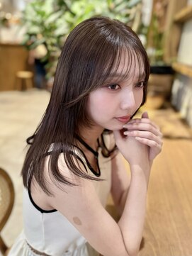 ルエ(rue) シースルーバングストレートレイヤー小顔◎20代30代40代50代