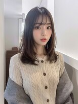 シエル バイ ケンジ 登戸 生田(CIEL by KENJE)&nbsp;ミディアムレイヤーカット/シースルーバング/グレージュ