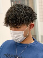 エルマーク 渋谷(L-MARK)&nbsp;スパイラルパーマツイストパーマアップバング短髪メッシュ