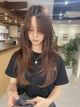 ロアバイチェリーコークウブ(Loa by CHERRY COKE ubu) ロングレイヤー× ハッシュカット