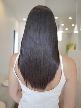 ユートゥイーズ 鎌倉(U too e's) 極上の仕上がり/透き通るような艶髪へ/髪質改善トリートメント