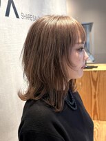 マトカ 表参道(matka)&nbsp;白髪ハイトーンレイヤーくびれミディグレージュ