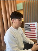 刈り上げセンターパートスタイル