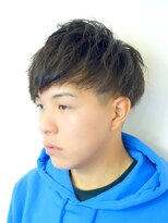 クリッパーオム(CLIPPER HOMME)&nbsp;緩めのパーマスタイル。