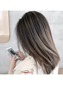 リリ(Riri) highlightバレヤージュ