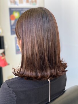 アヴソリューク(Absoluk) 20代 30代 伸ばしかけにオススメ外はねボブ