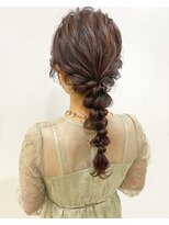 エンタリティ(entality)&nbsp;【entality】大人の方にも人気のシンプル編みおろしアレンジ☆