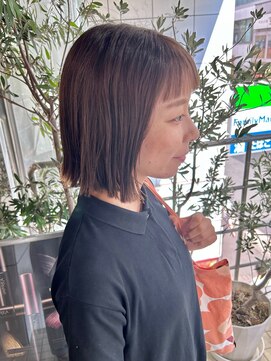 ヘアーアンドメイク ビス(HAIR&MAKE bis) ばっさり外はねボブ☆ももこ