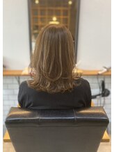 バズヘアガーデン(Bazz hair garden) ベージュ×ハイライト