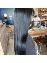 シン(shin)&nbsp;ブルーブラック/ブリーチ無し/ロングヘア/