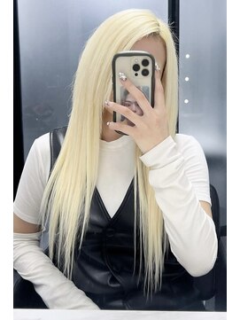 ランズ リアオオサカ(LANDS RiaOSAKA) ホワイトブロンド【韓国 大阪 梅田】