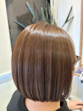 ニジチャウ(Nijichaw) ボブ