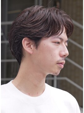 レタッチ バイ フィフス 天神大名(RETOUCH by fifth) 福岡天神緩めメンズニュアンスパーマセンターパートウルフカット